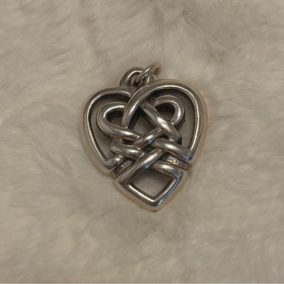 Authentic sterling silver heart shaped pendant - Picture 1 of 3